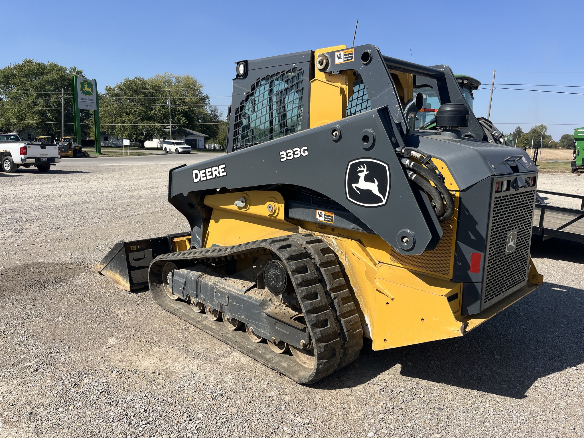 2023 John Deere 333G Image 3