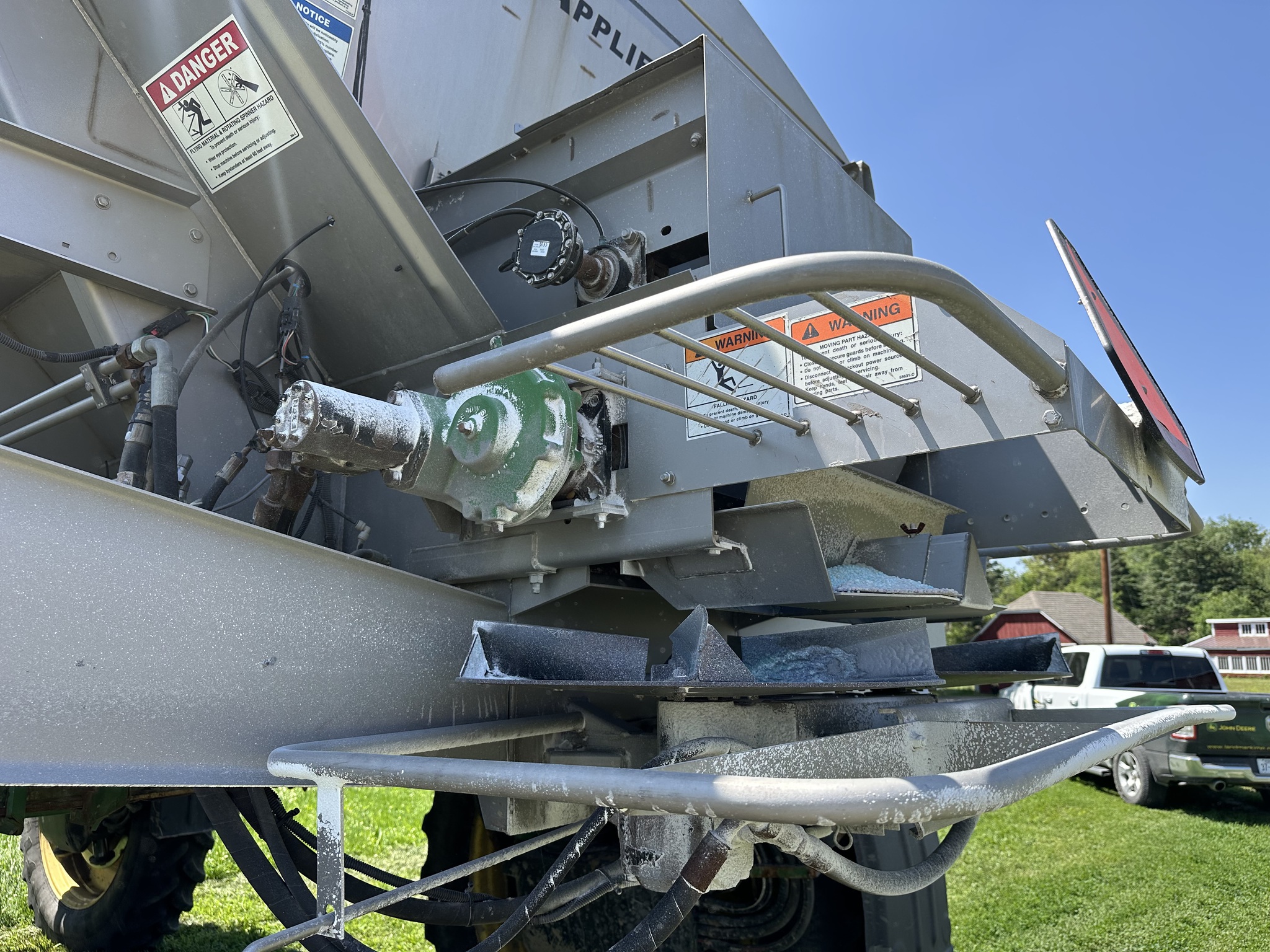 2017 John Deere R4045 Image 12