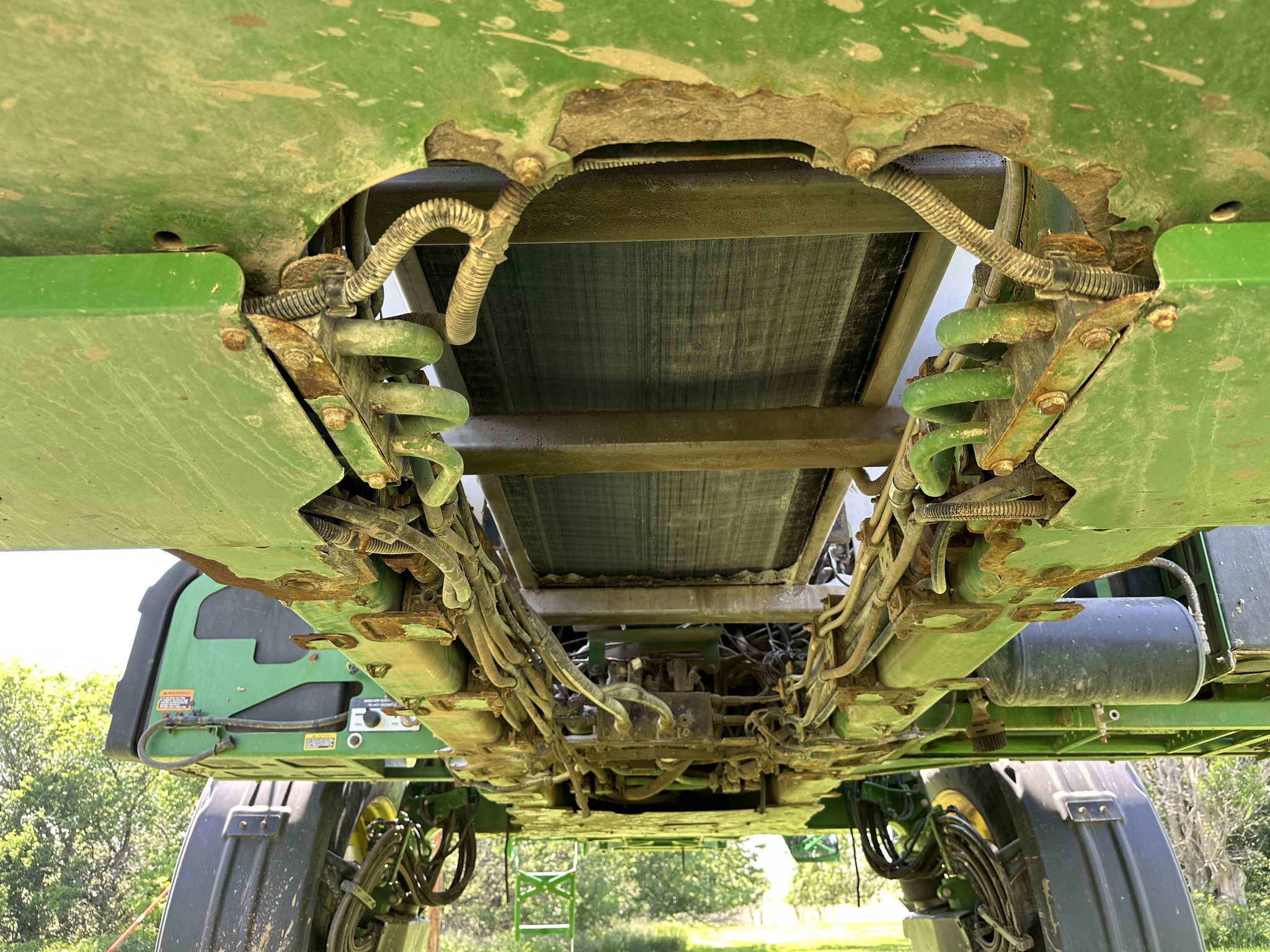2017 John Deere R4045 Image 10