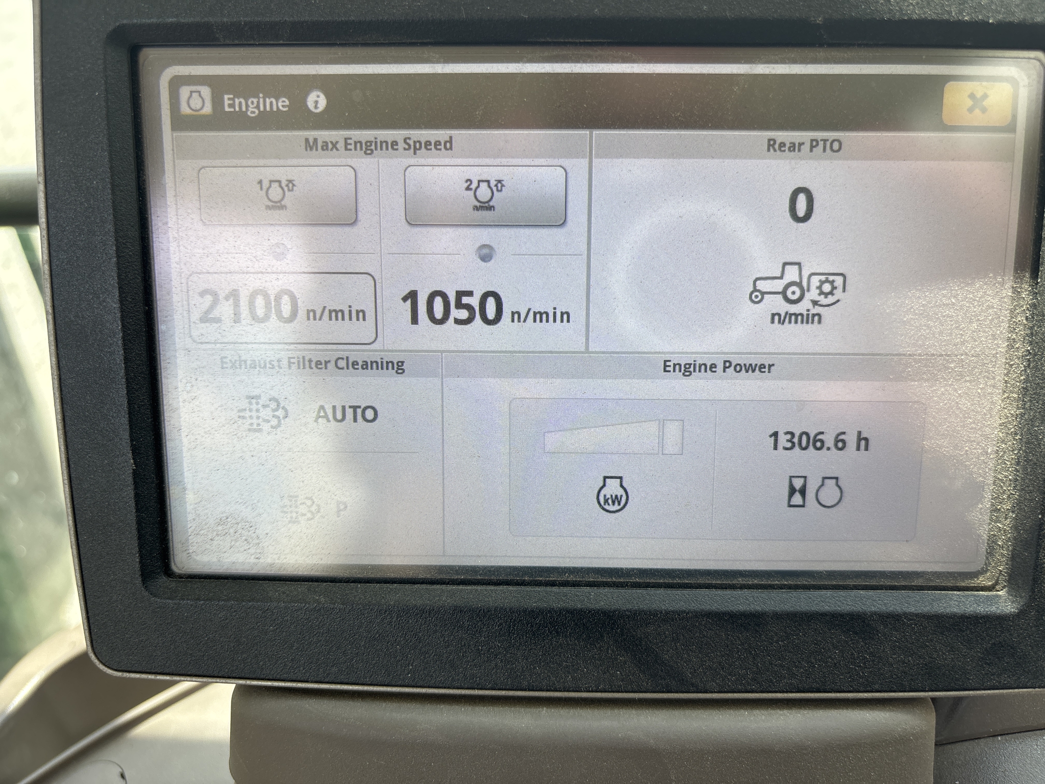 Used 2015 John Deere 6110R Utility Tractors at Koenig Equipment in Anna, OH - PhotoXL9