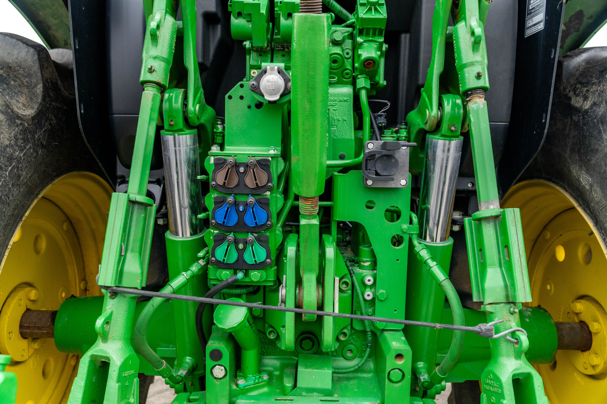 Used 2015 John Deere 6110R Utility Tractors at Koenig Equipment in Anna, OH - PhotoXL17