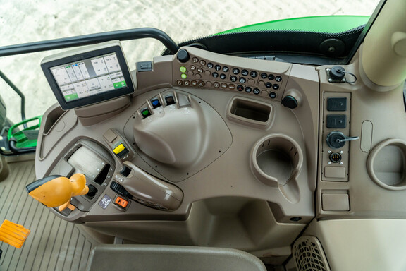 Used 2015 John Deere 6110R Utility Tractors at Koenig Equipment in Anna, OH - Photo27