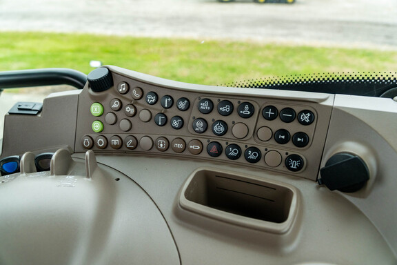 Used 2015 John Deere 6110R Utility Tractors at Koenig Equipment in Anna, OH - Photo28