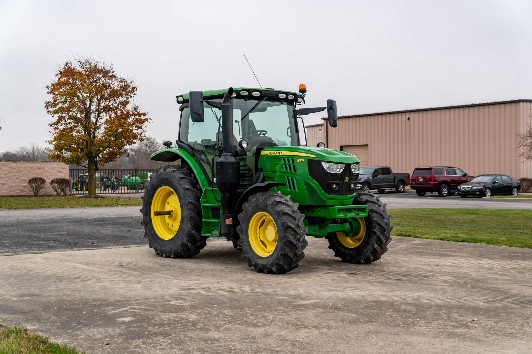 Used 2015 John Deere 6110R Utility Tractors at Koenig Equipment in Anna, OH - PhotoXL6