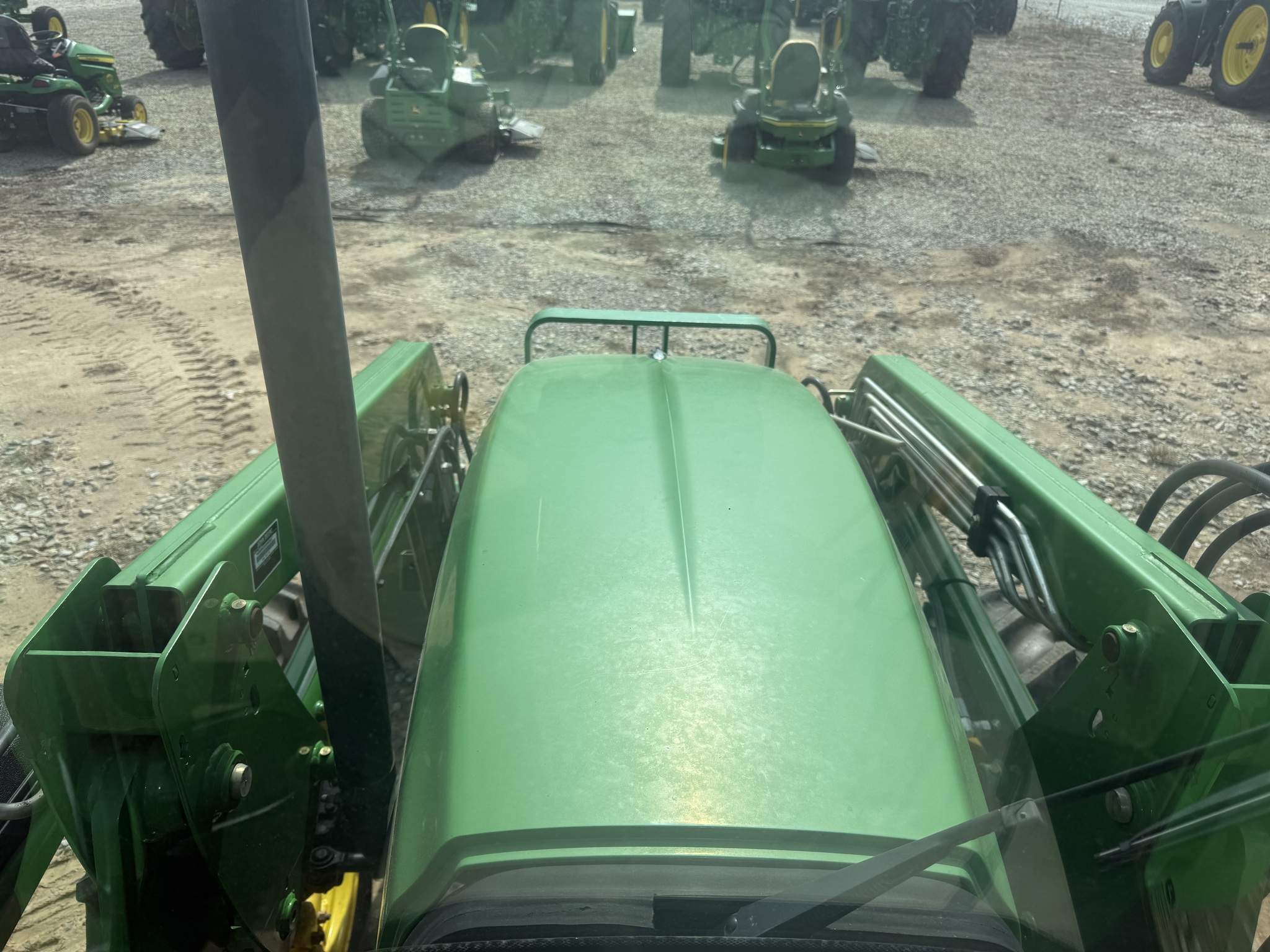 2009 John Deere 5083E Image 17