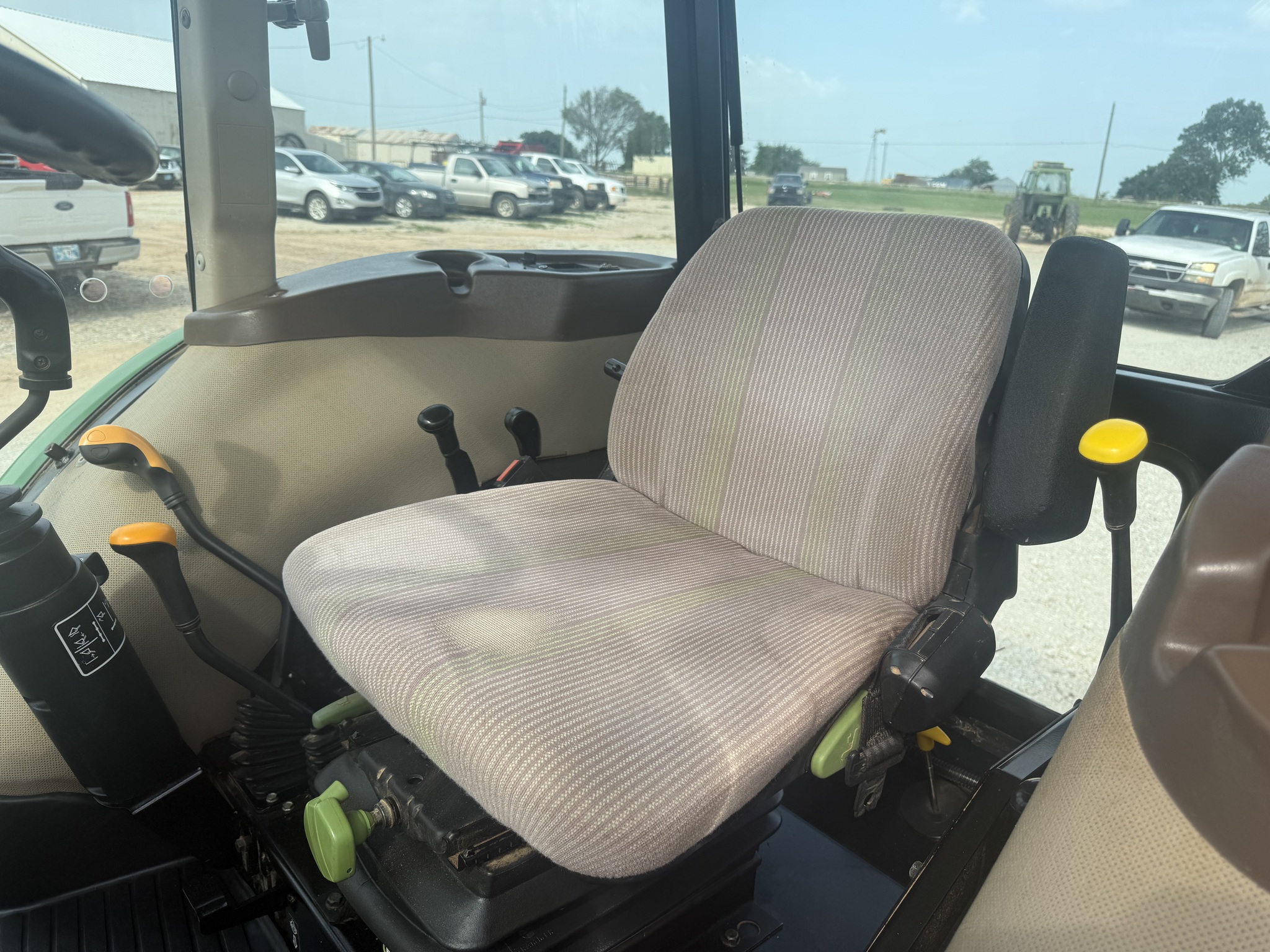 2009 John Deere 5083E Image 26