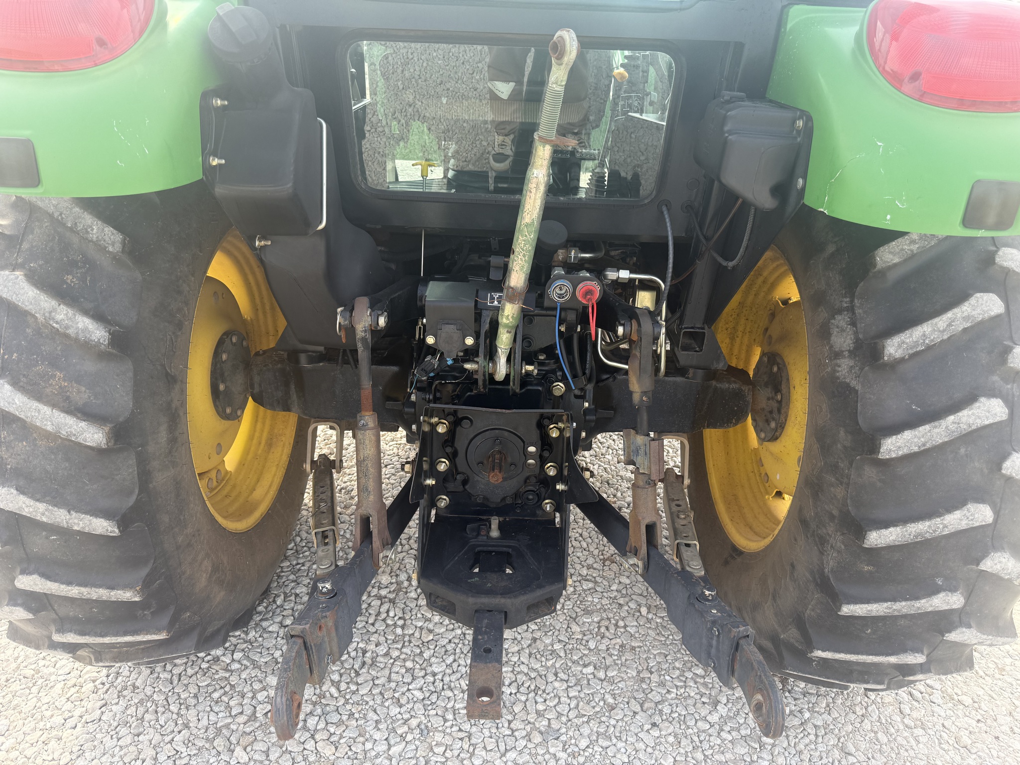 2009 John Deere 5083E Image 8