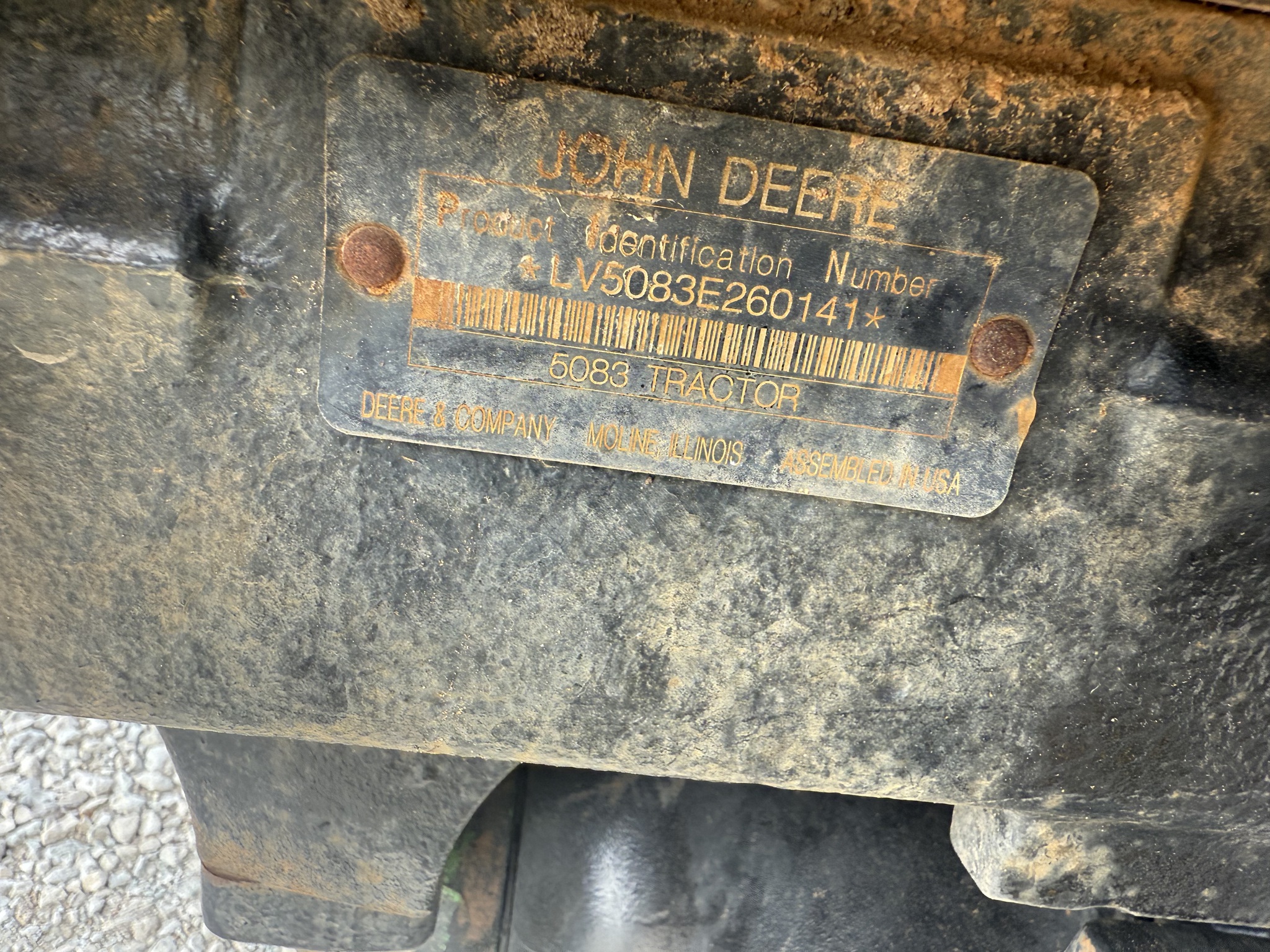 2009 John Deere 5083E Image 28