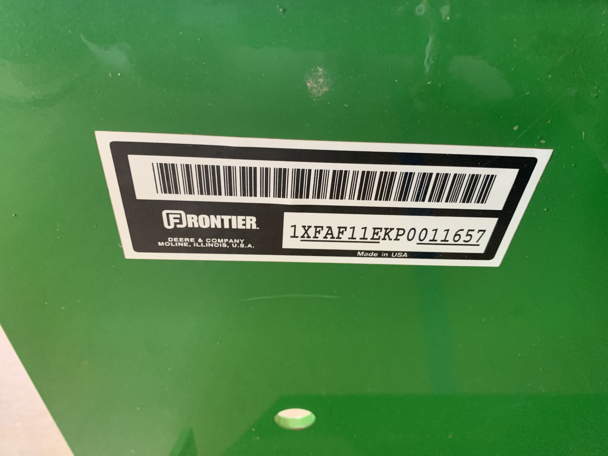 2023 John Deere 2032R Image 30