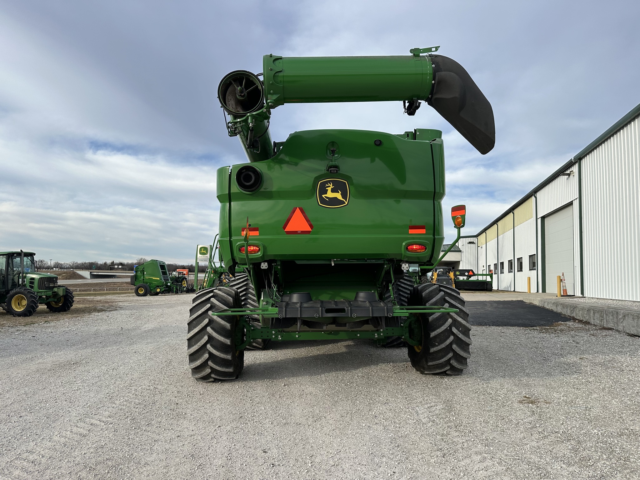  2024 John Deere S780 at Heritage Tractor in Joplin, MO