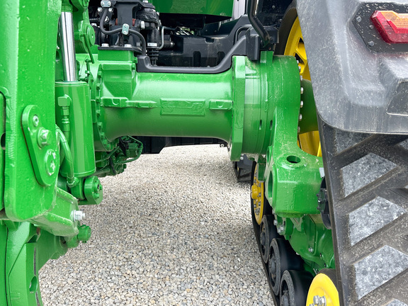 2025 John-Deere 8RX 340