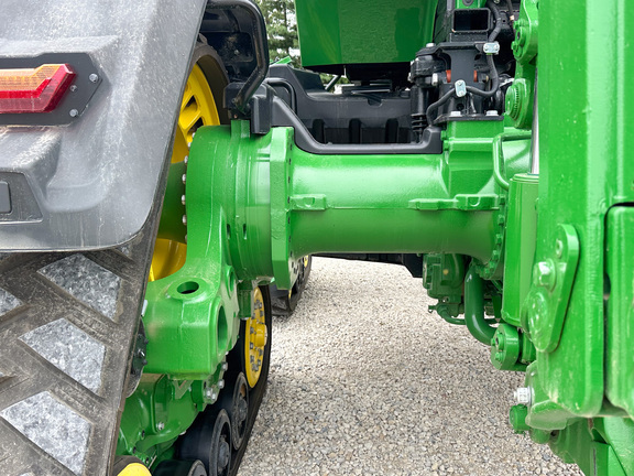2025 John-Deere 8RX 340