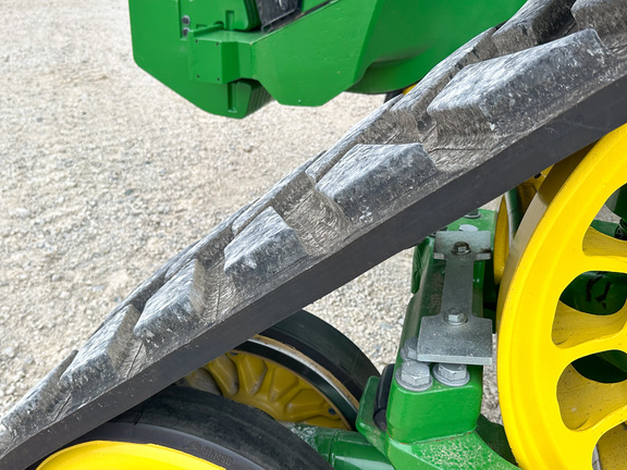 2025 John-Deere 8RX 340