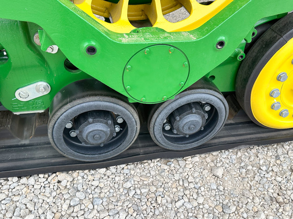 2025 John-Deere 8RX 340