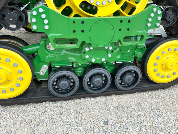 2025 John-Deere 8RX 340