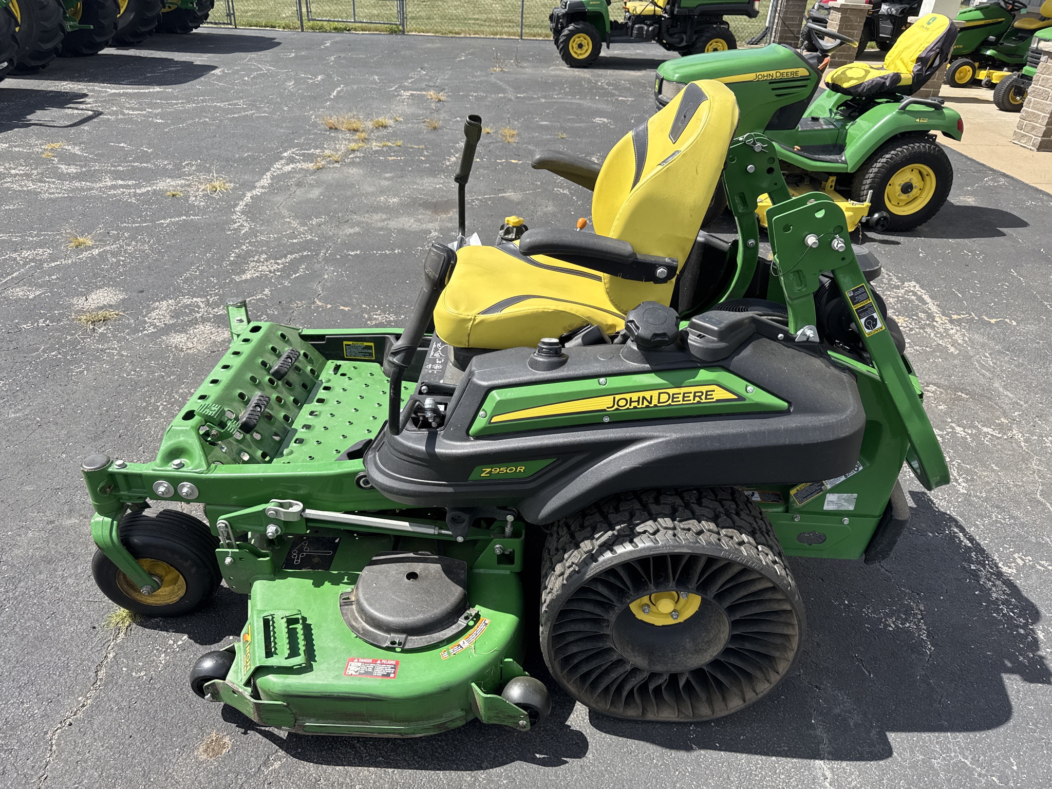 2021 John Deere Z950R Image 5