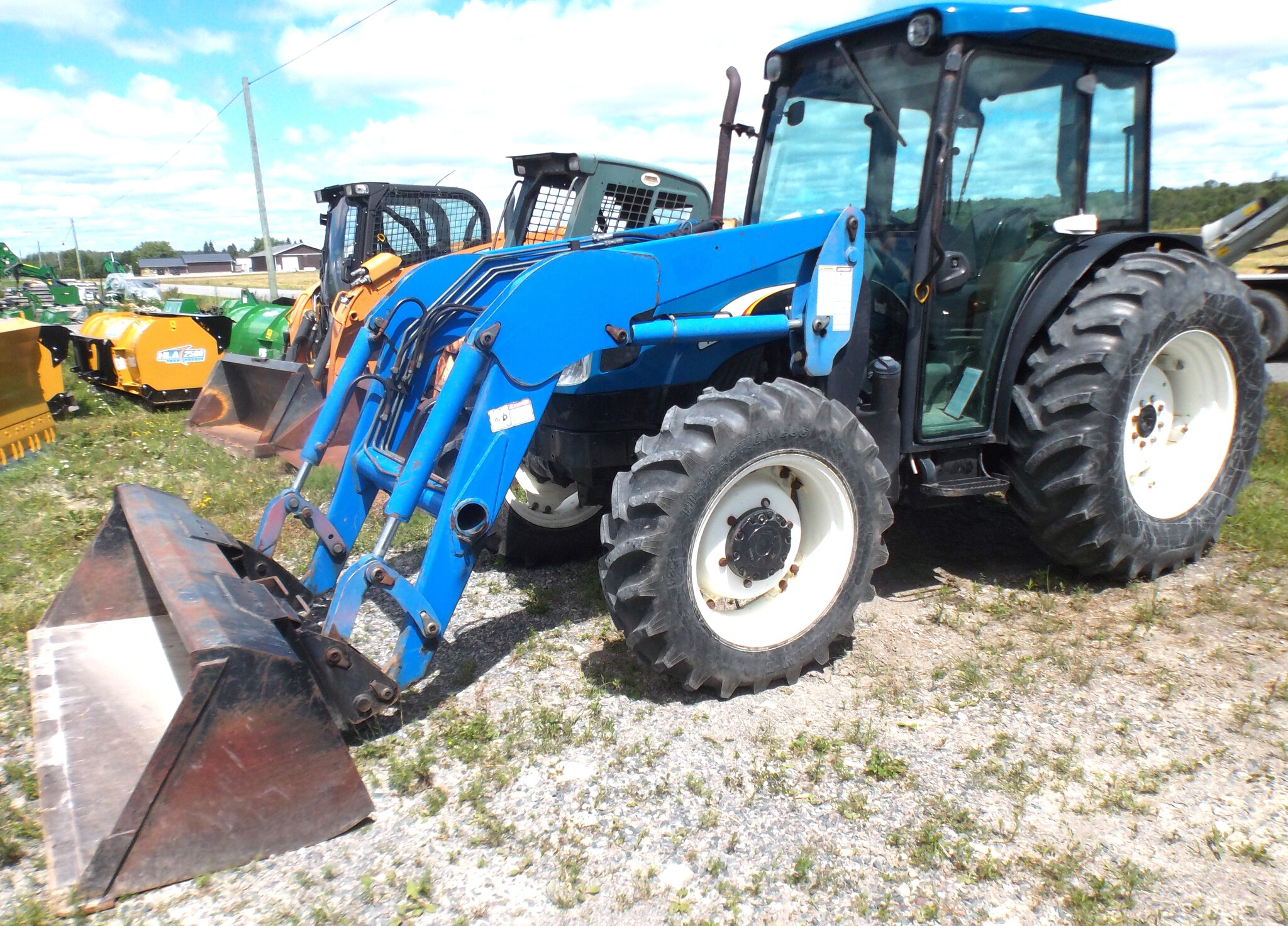 2006 New Holland TN85A Image 1