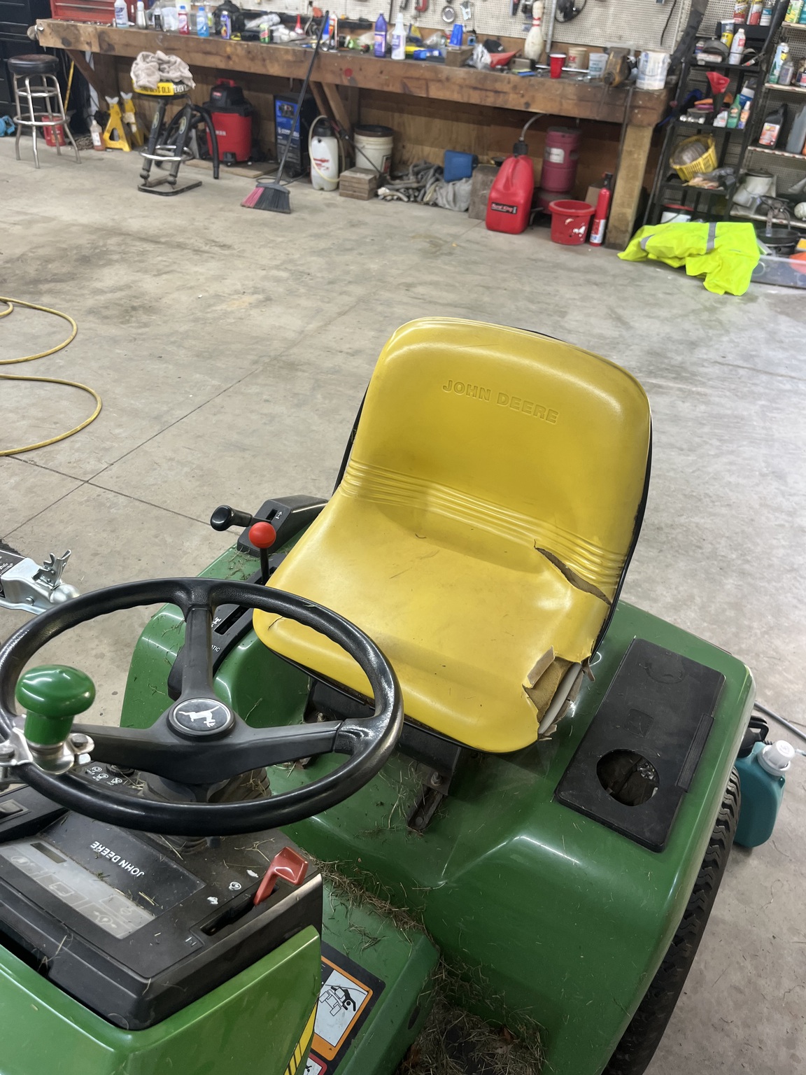 1993 John Deere 320 Image 3