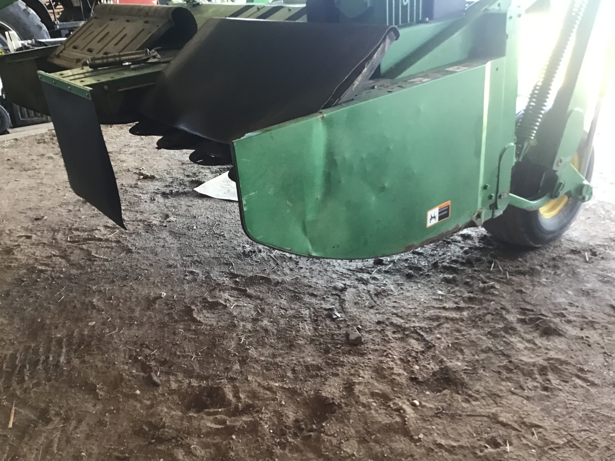 2016 John Deere 830 Image 16