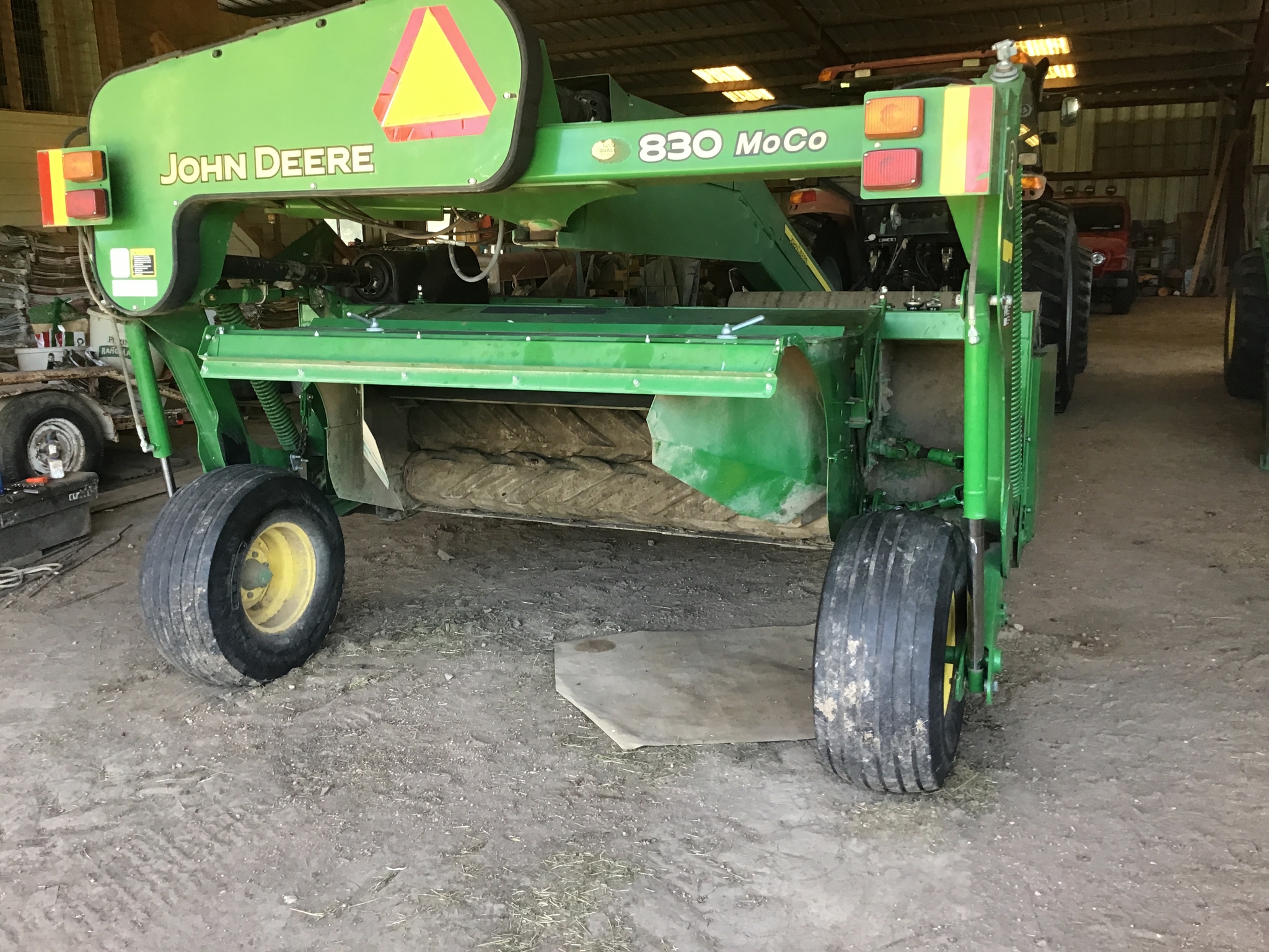 2016 John Deere 830 Image 8