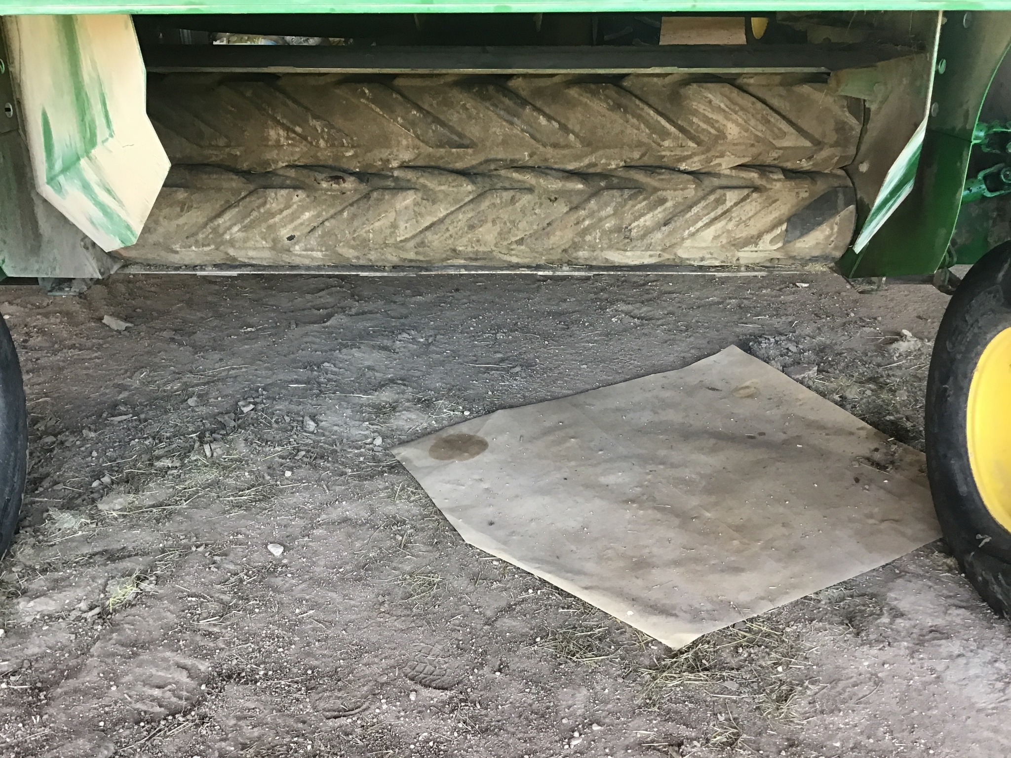 2016 John Deere 830 Image 18