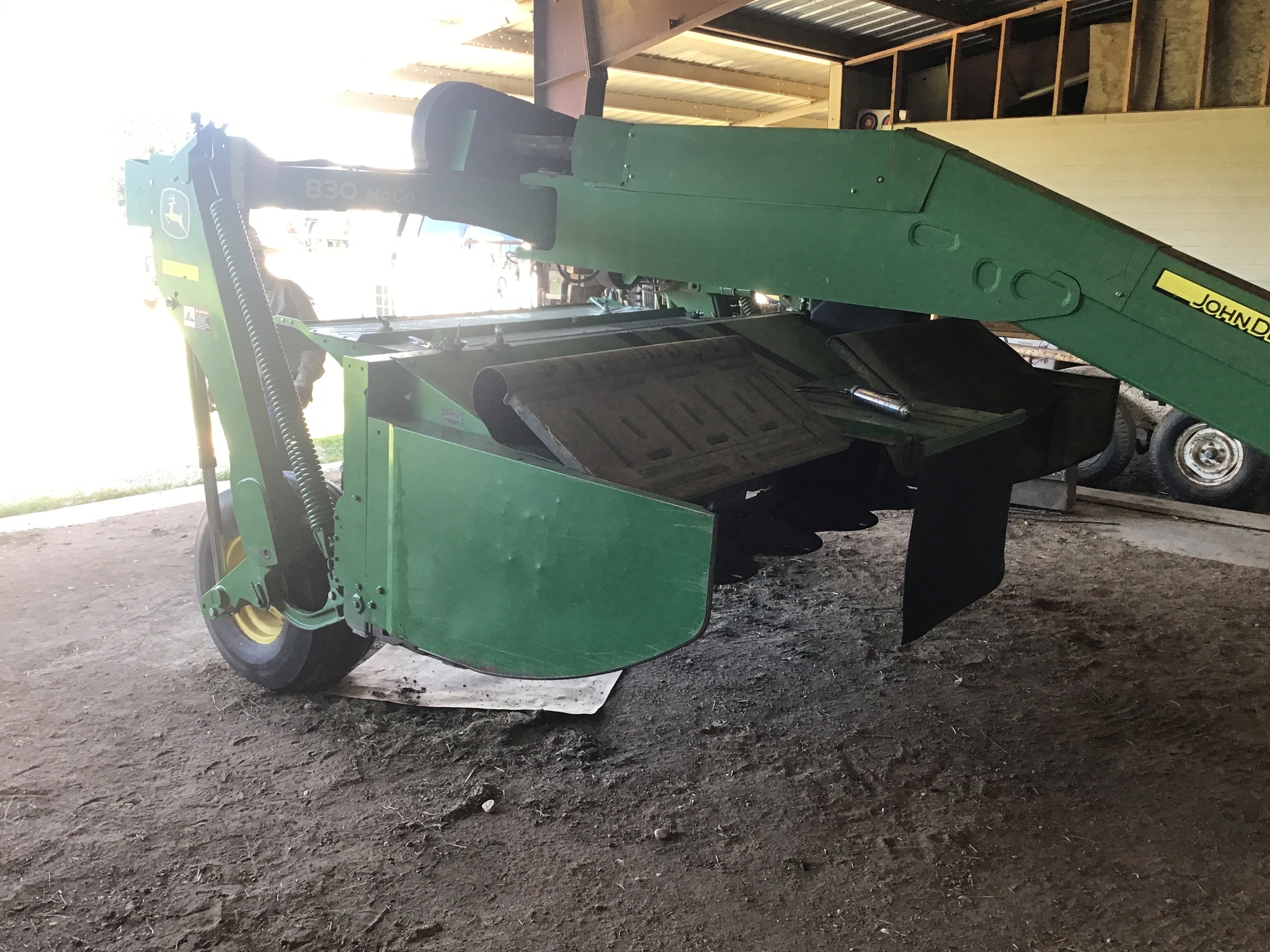 2016 John Deere 830 Image 5