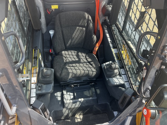 2020 John Deere 324G - Photo20