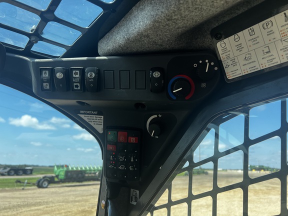 2020 John Deere 324G - Photo22