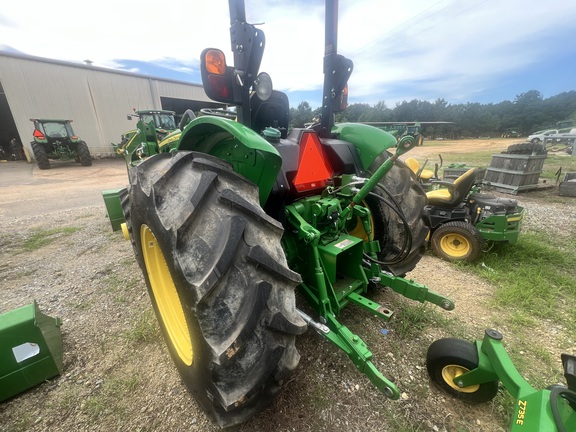 2022 John Deere 5075E Photo 4
