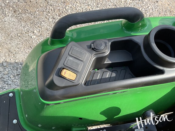 Photo of 2024 John Deere 3038E
