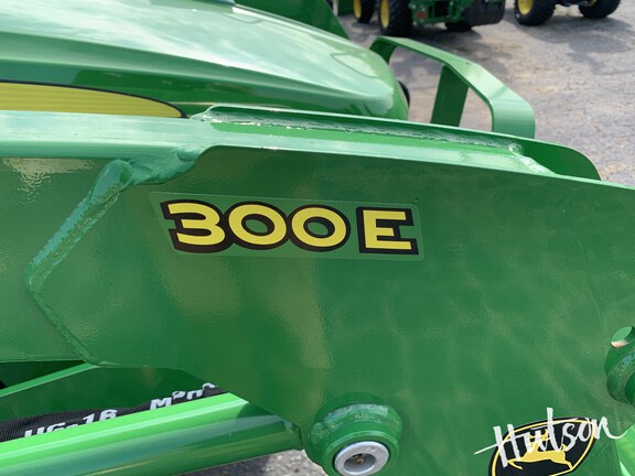 Photo of 2024 John Deere 3038E