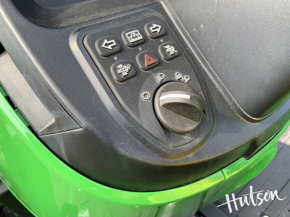 Photo of 2024 John Deere 3038E