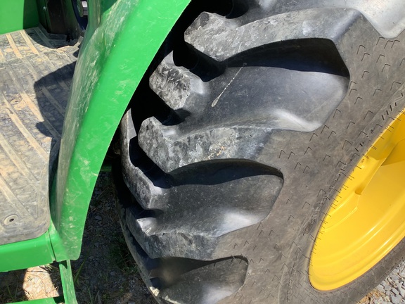 Photo of 2021 John Deere 4044R