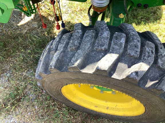 Photo of 2021 John Deere 4044R
