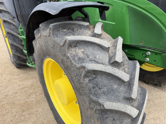 2025 John Deere 6M 155 - Photo13