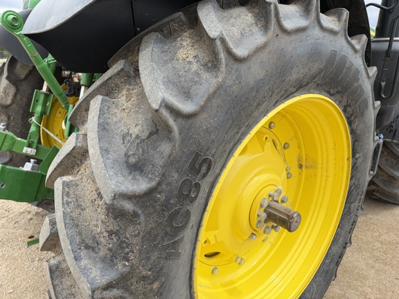 2025 John Deere 6M 155 - Photo16
