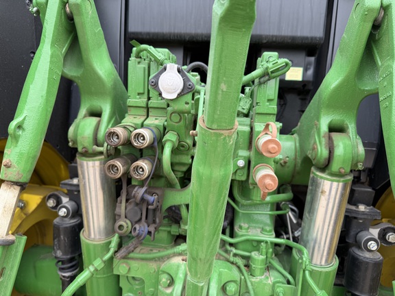 2025 John Deere 6M 155 - Photo37