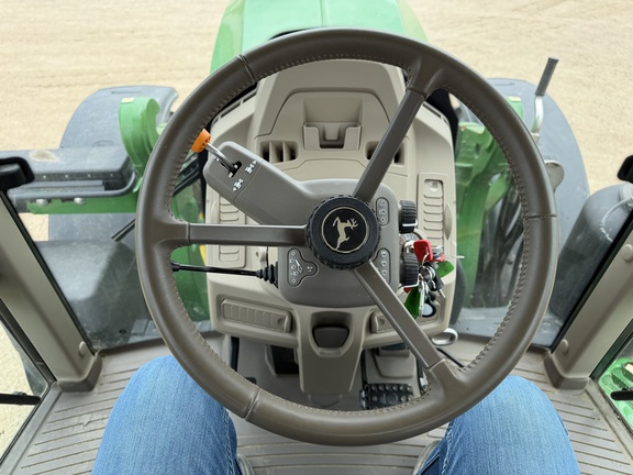 2025 John Deere 6M 155 - Photo41