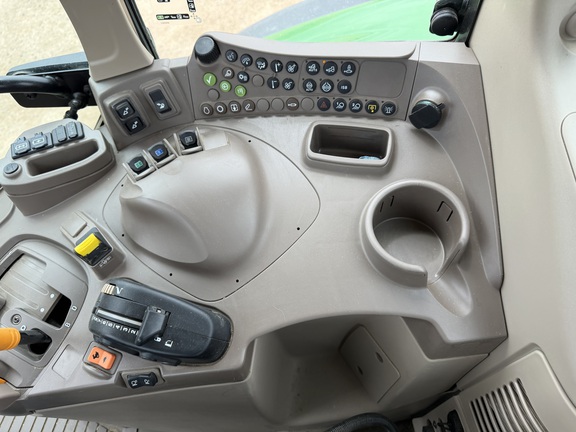 2025 John Deere 6M 155 - Photo44
