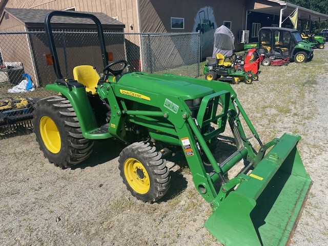 2009 John Deere 3032E Image 1