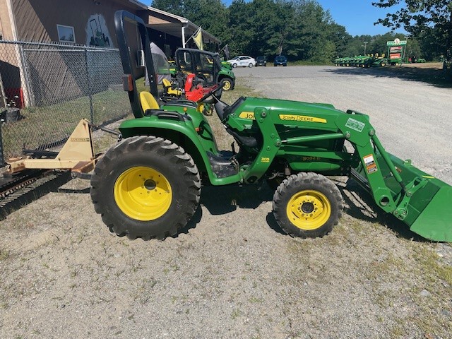 2009 John Deere 3032E Image 5