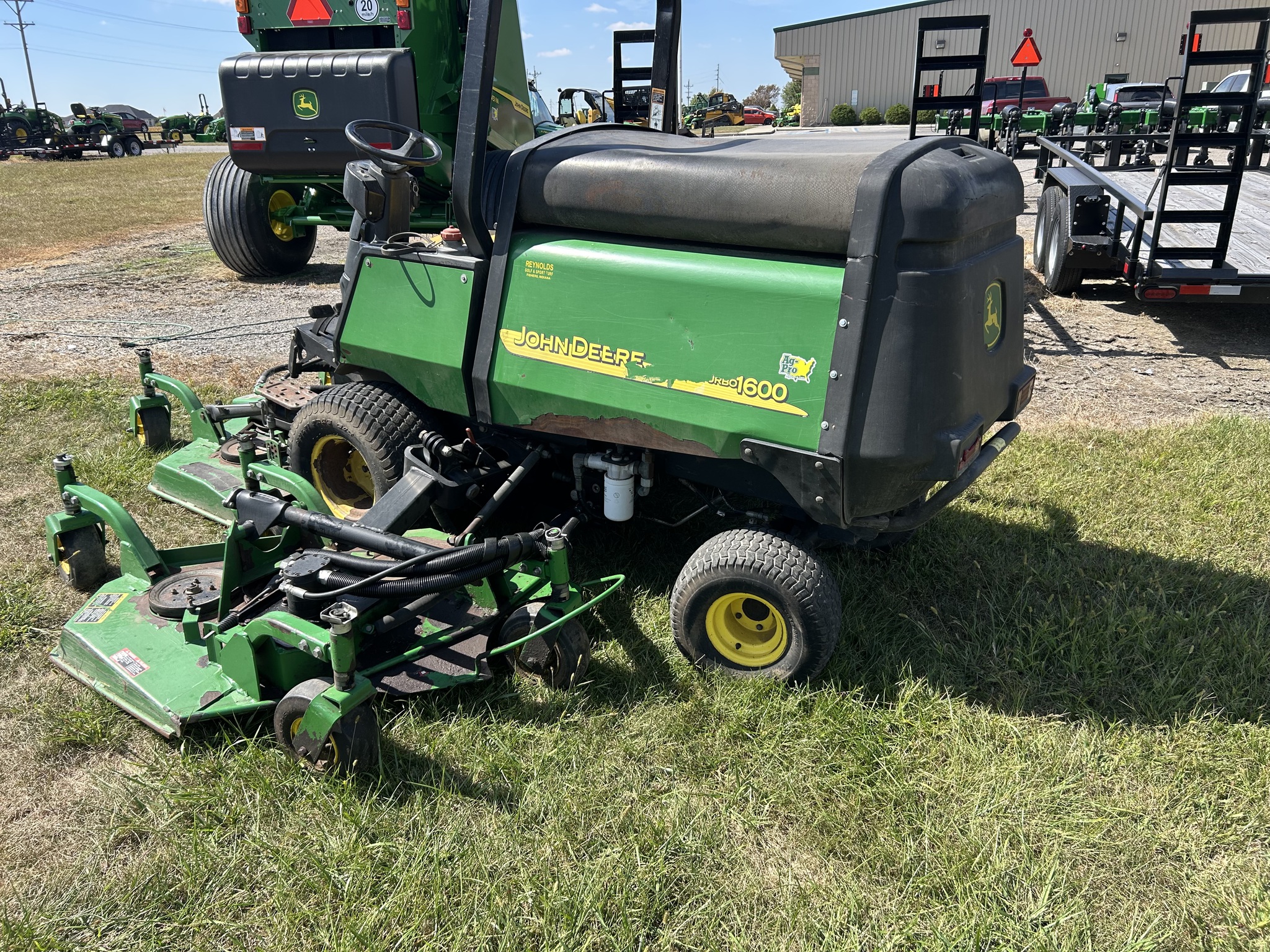 2004 John Deere 1600 Image 12