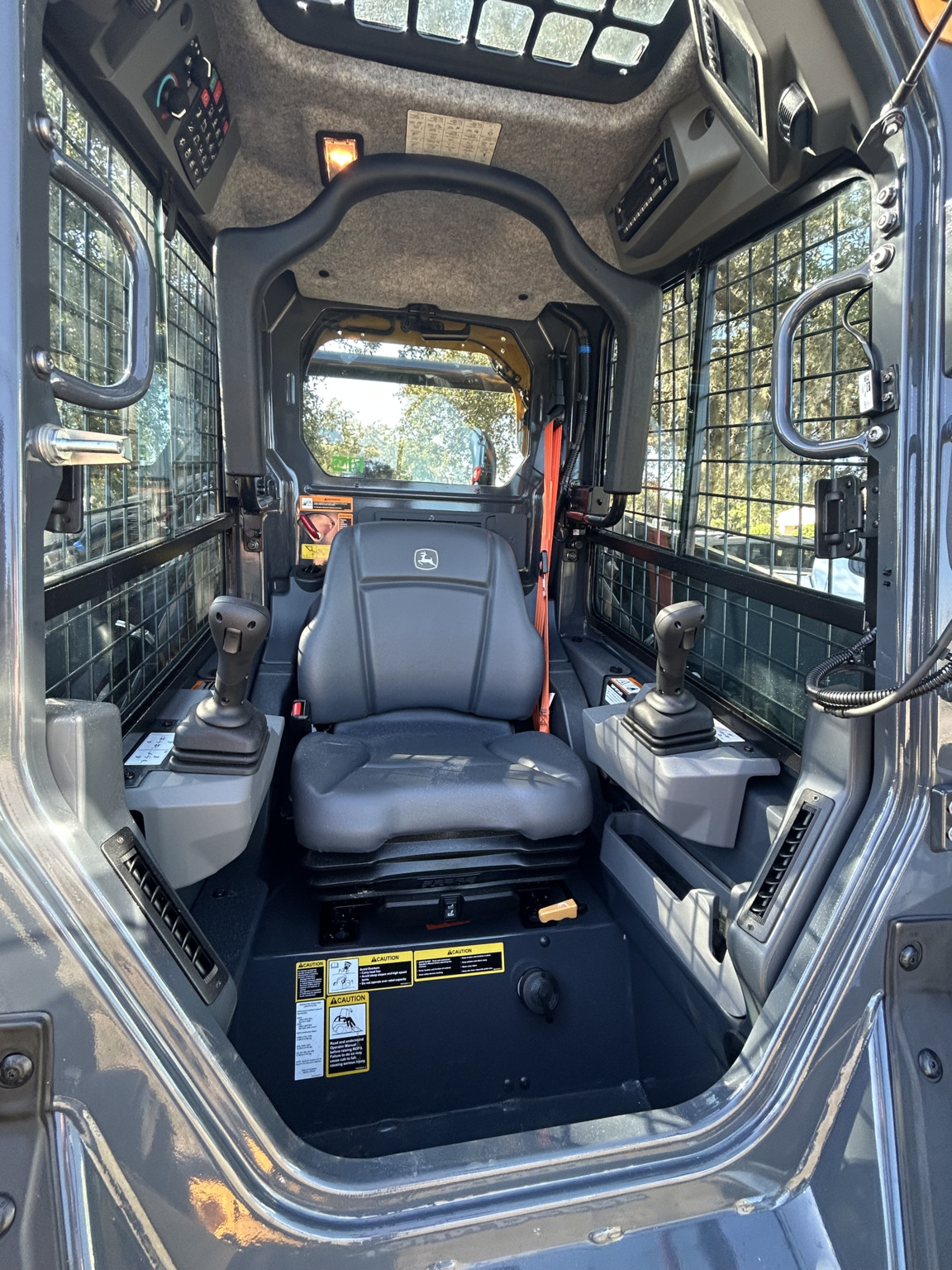 2025 John Deere 331 P Image 6