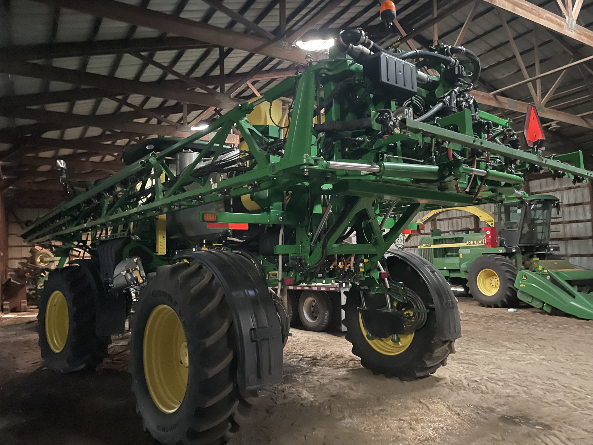 2020 John Deere R4038 Image 7