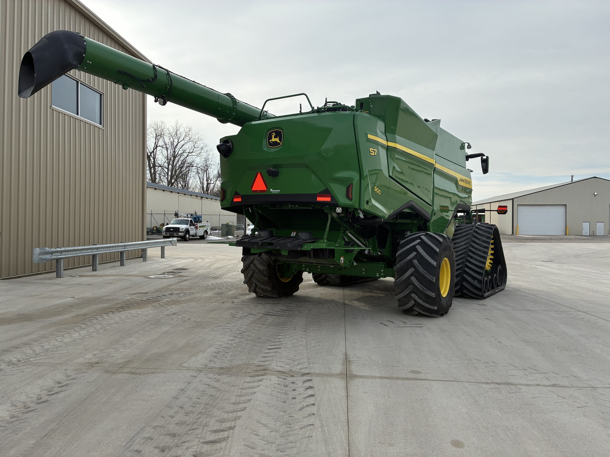 2025 John Deere S7 900 Image 6