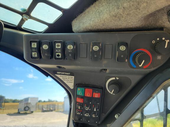 Photo of 2018 John Deere 333G