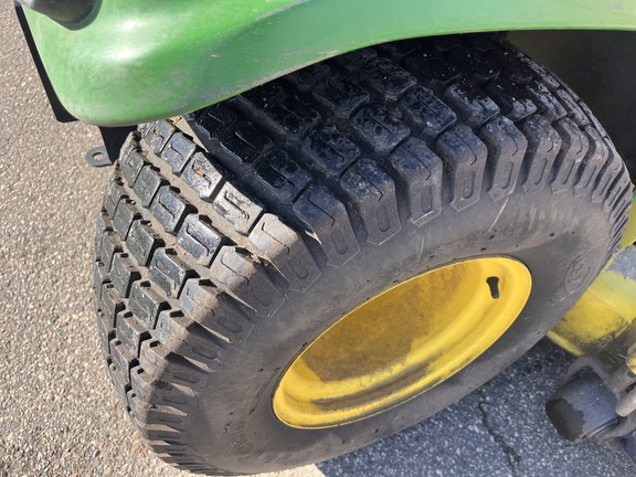 2017 John Deere X750 - Photo11