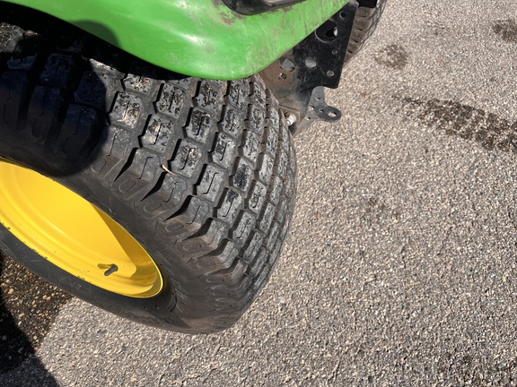 2017 John Deere X750 - Photo12