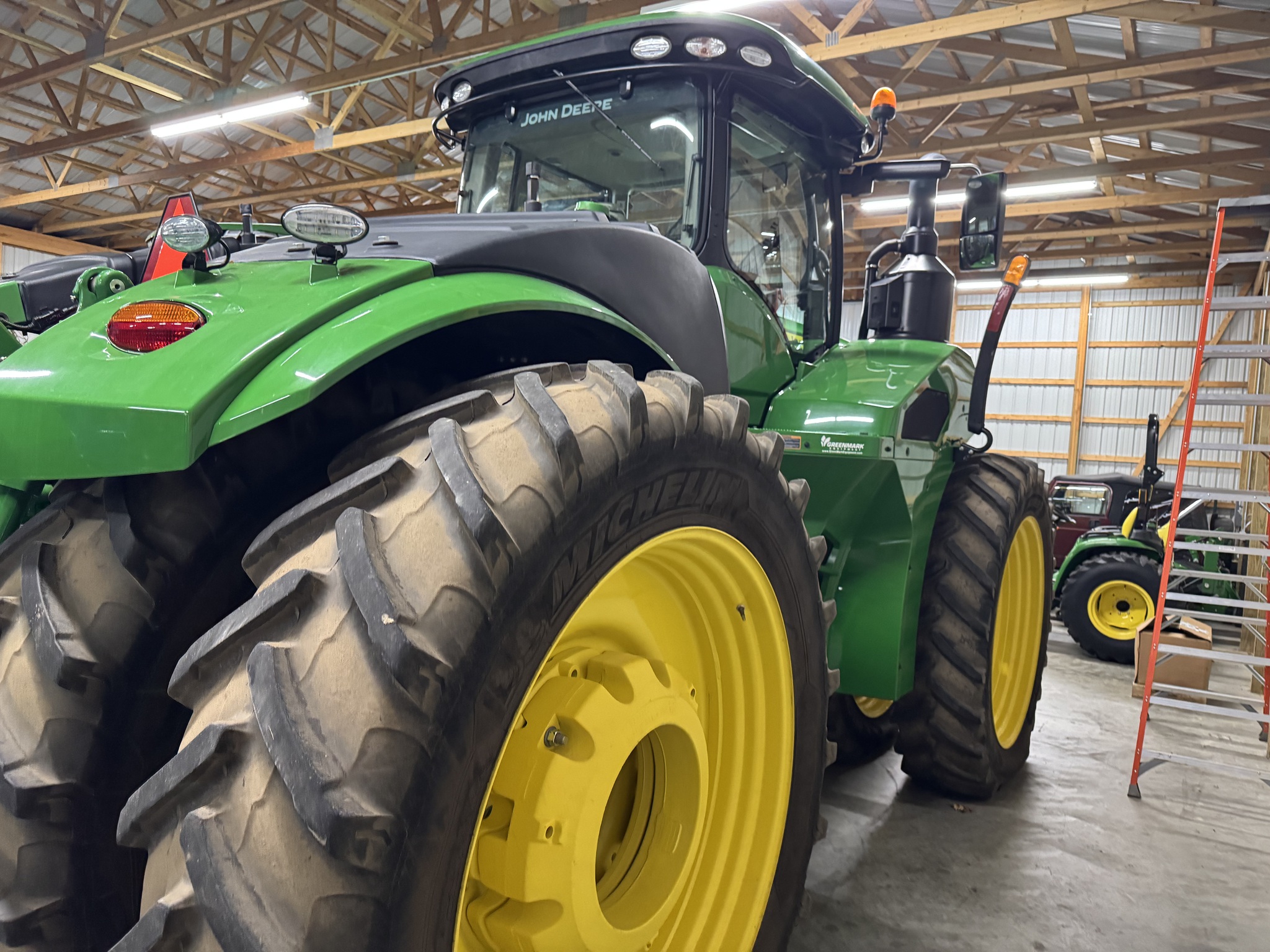 2020 John Deere 9420R Image 4