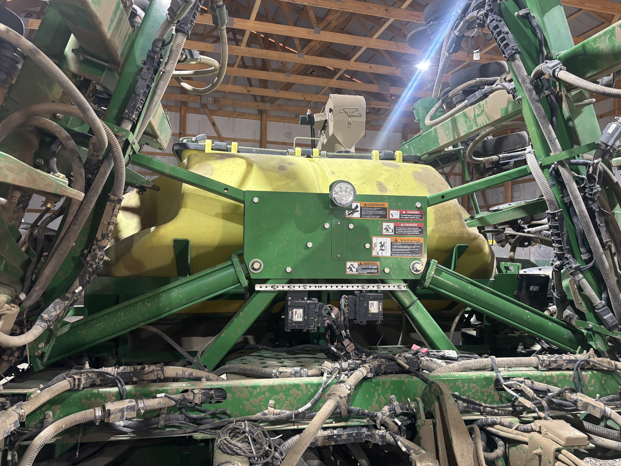 2012 John Deere 1990 Image 31